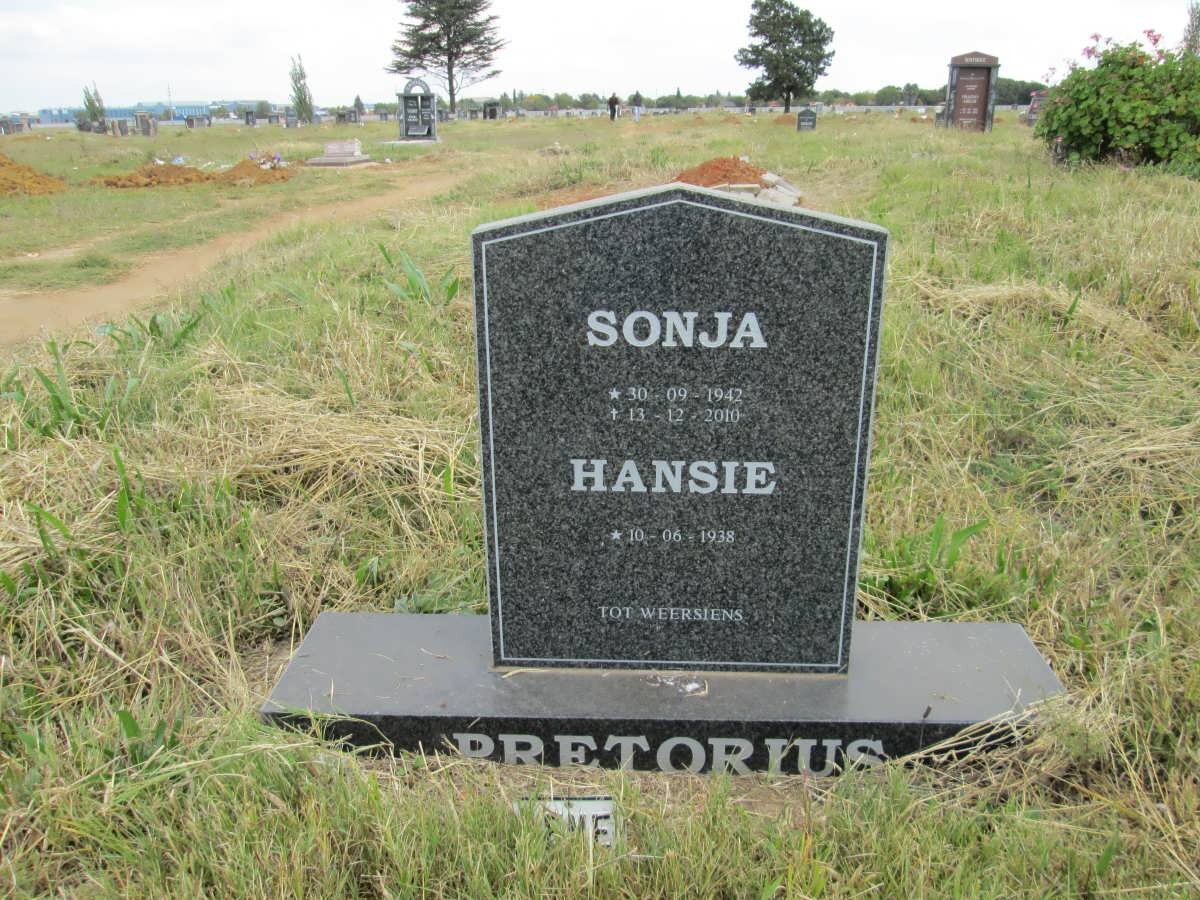 PRETORIUS Hansie 1938- &amp; Sonja 1942-2010