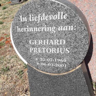 PRETORIUS Gerhard 1969-2001