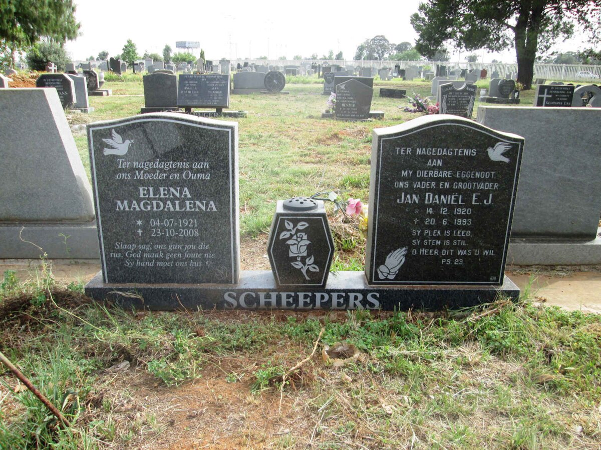 SCHEEPERS Jan Daniël E.J. 1920-1993 &amp; Elena Magdalena 1921-2008