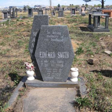 SMITH Edward 1969-2012