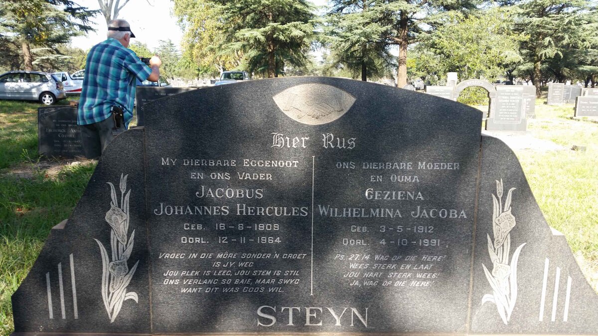 STEYN Jacobus Johannes Hercules 1908-1964 &amp; Geziena Wilhelmina Jacoba 1912-1991