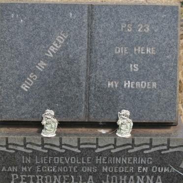 SWANEPOEL Petronella Johanna 1930-1978