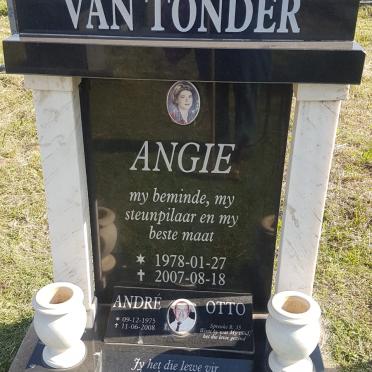 TONDER André Otto, van 1975-2008 &amp; Angie 1978-2007