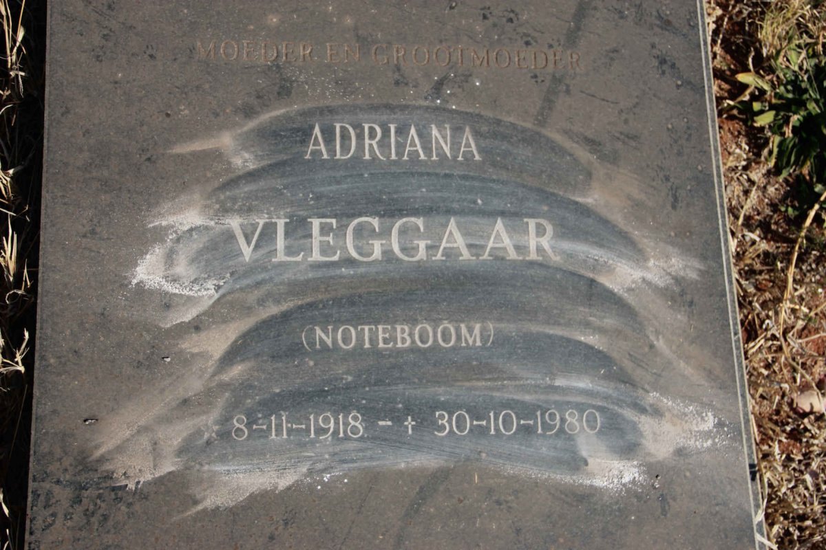 VLEGGAAR Adriana nee NOTEBOOM 1918-1980