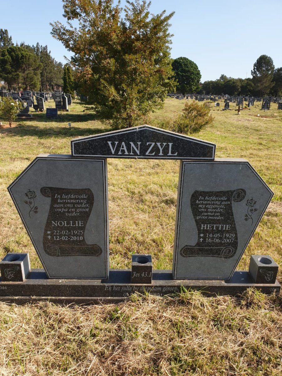 ZYL Nollie, van 1925-2010 &amp; Hettie 1929-2007