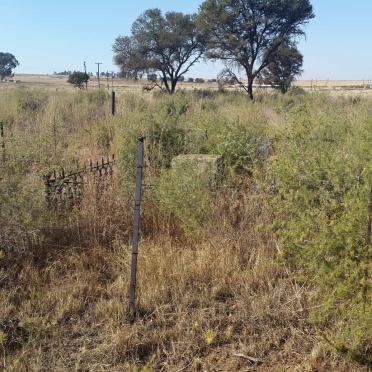 Gauteng, VANDERBIJLPARK district, Kaalfontein 529 IQ _4, farm cemetery