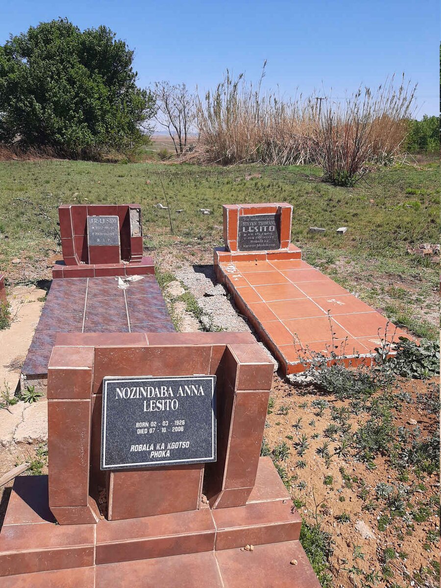 LESITO Nozindaba Anna 1926-2006