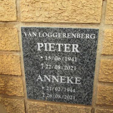 LOGGERENBERG Pieter, van 1941-2021 &amp; Anneke 1944-2021