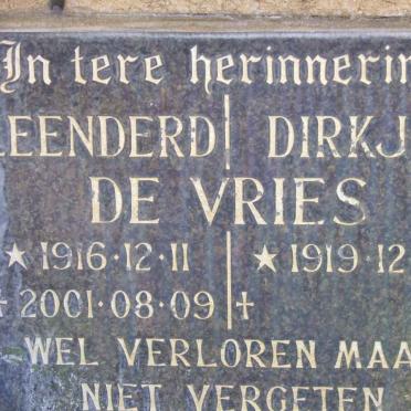 VRIES Leenderd, de 1916-2001 &amp; Dirkje 1919-