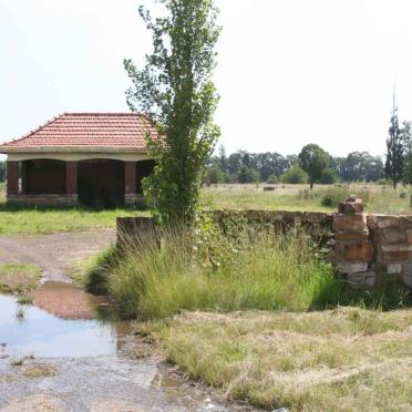 1. Entrance to the old cemetery in Vereeniging