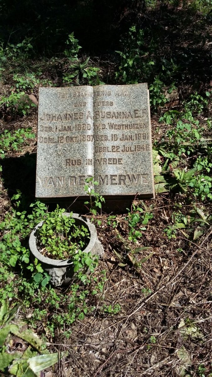 MERWE Johannes A., van der 1880-1937 &amp; Susanna E.P. VAN DER WESTHUIZEN 1881-1949