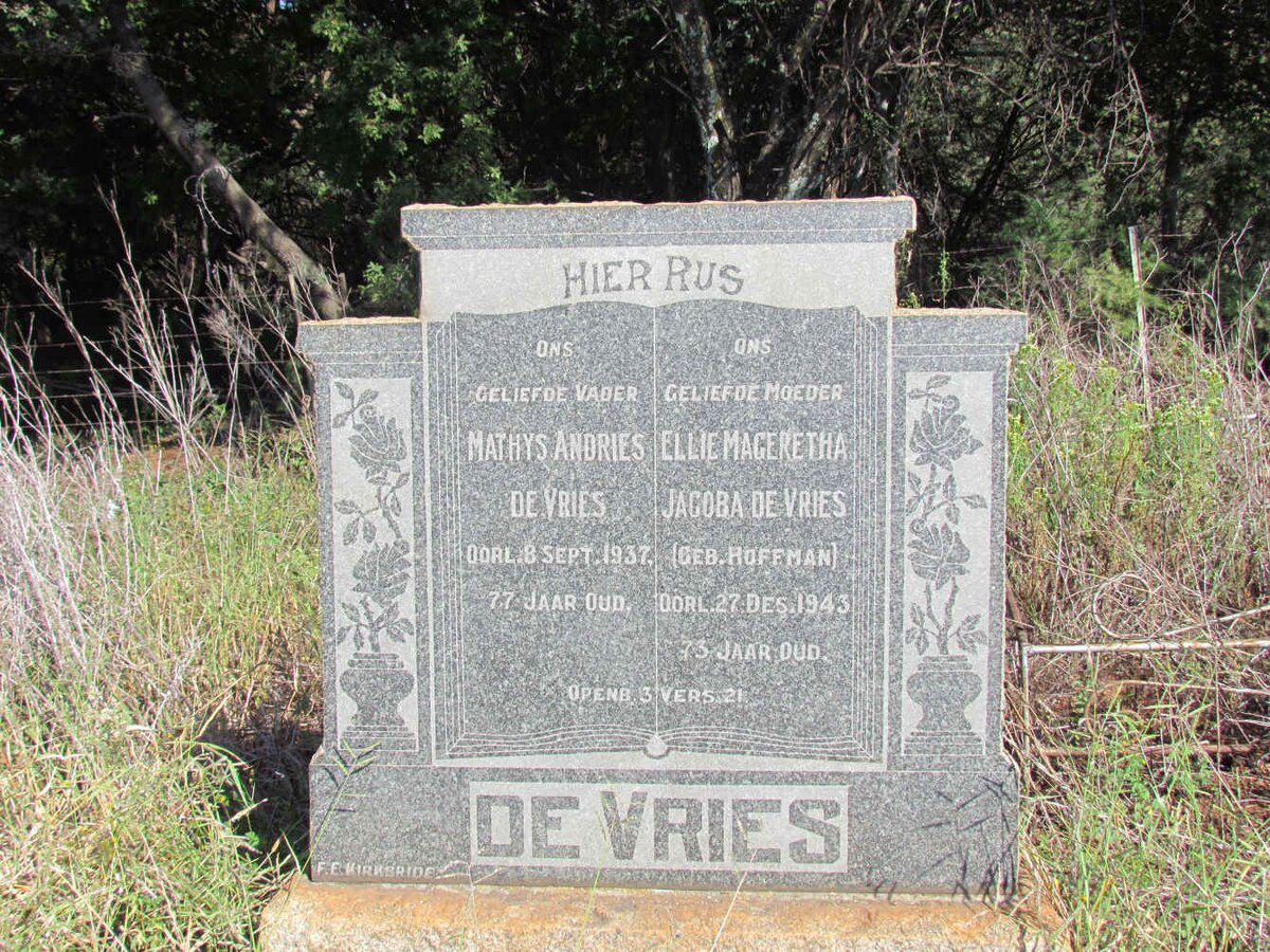 VRIES Mathys Andries, de -1937 & Ellie Mageretha Jacoba HOFFMAN -1943