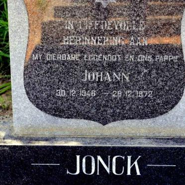 J - Vanne :: Surnames - J