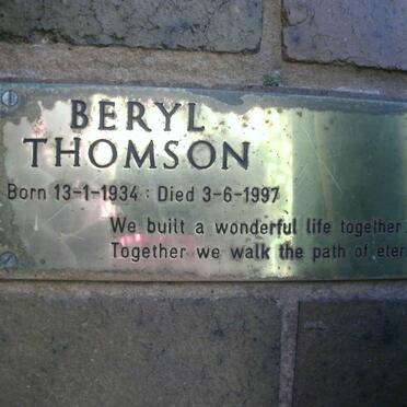THOMSON Beryl 1934-1997