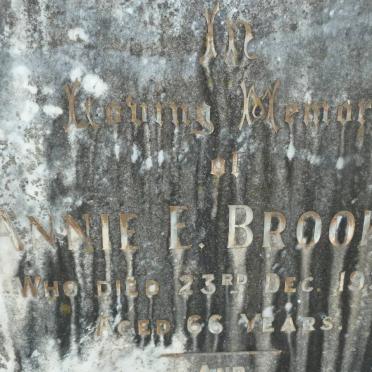 BROOKES James Inglis -1943 &amp; Annie E. -1934