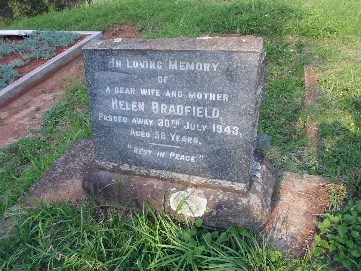 BRADFIELD Helen -1943