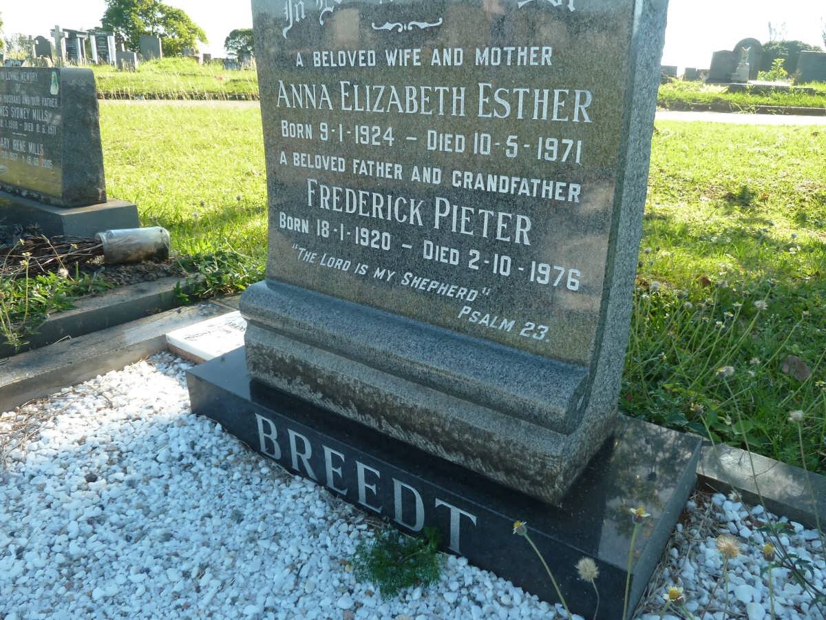 BREEDT Frederick Pieter 1920-1976 &amp; Anna Elizabeth Esther 1924-1971