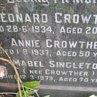 CROWTHER Annie -1937 :: CROWTHER Leonard -1934 :: SINGLETON Mabel -1979