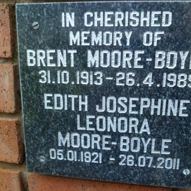 BOYLE Brent, MOORE 1913-1989 &amp; Edith Josephine Leonora 1921-2011