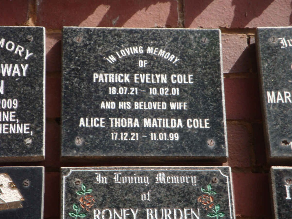COLE Patrick Evelyn 1921-2001 &amp; Alice Thora Matilda 1921-1999