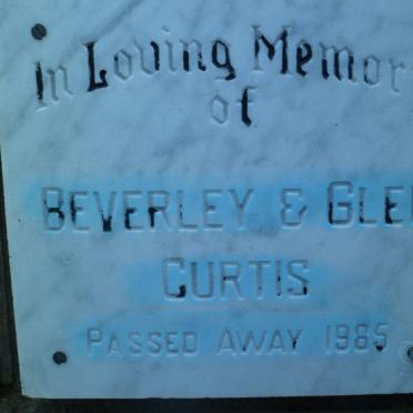 CURTIS Glen -1985 &amp; Beverley -1985