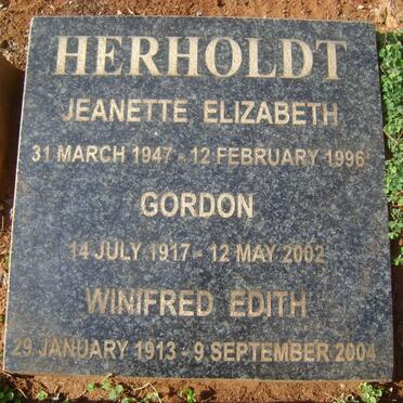 HERHOLDT Winifred Edith 1913-2004 :: HERHOLDT Gordon 1917-2002 :: HERHOLDT Jeanette Elizabeth 1947-1996