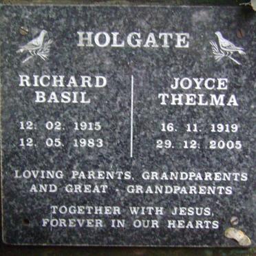 HOLGATE Richard Basil 1915-1983 &amp; Joyce Thelma 1919-2005
