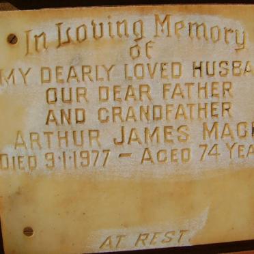 MACK Arthur James -1977