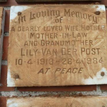 POST Lily, van der 1913-1984