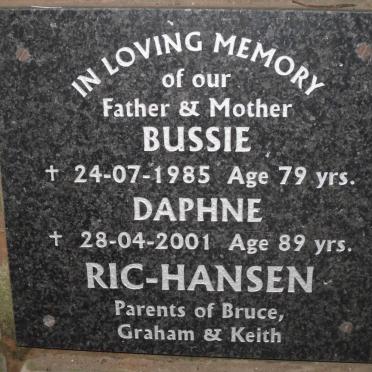 RIC-HANSEN Bussie -1985 &amp; Daphne -2001