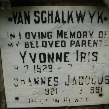 SCHALKWYK Johannes Jacobus, van 1921-1991 &amp; Yvonne Iris 1929-1977
