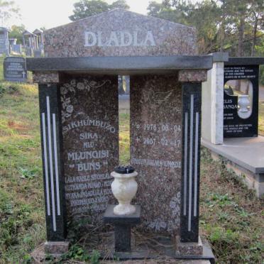 DLADLA Mlungisi 1976-2007