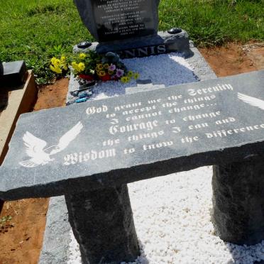 DENNIS Tristan 1984-2015