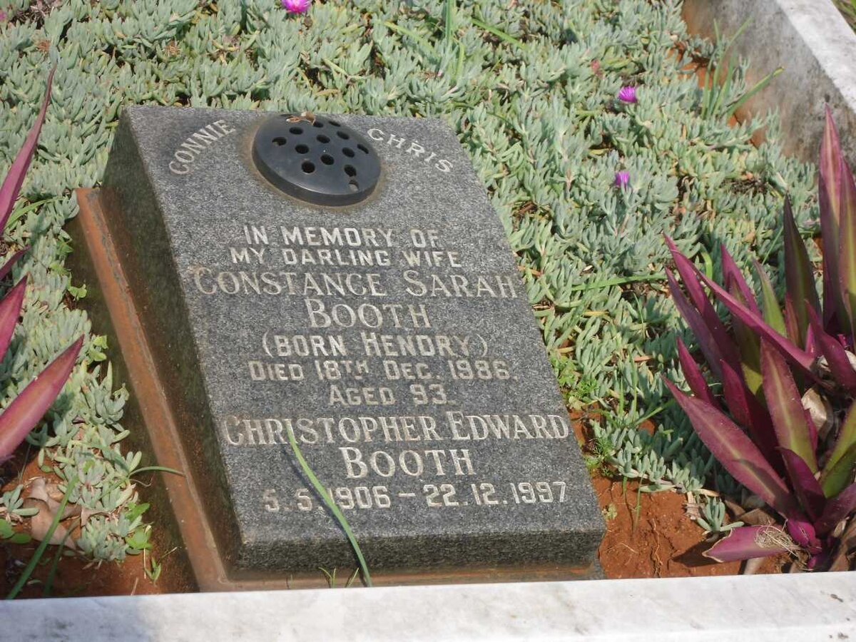 BOOTH Christopher Edward 1906-1997 &amp; Constance Sarah HENDRY -1986