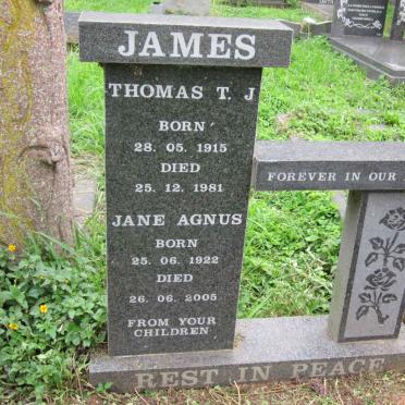 JAMES Thomas T.J. 1915-1981 &amp; Jane Agnus 1922-2005