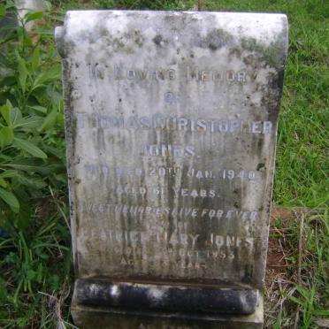 JONES Thomas Christopher -1940 &amp; Beatrice Mary -1953