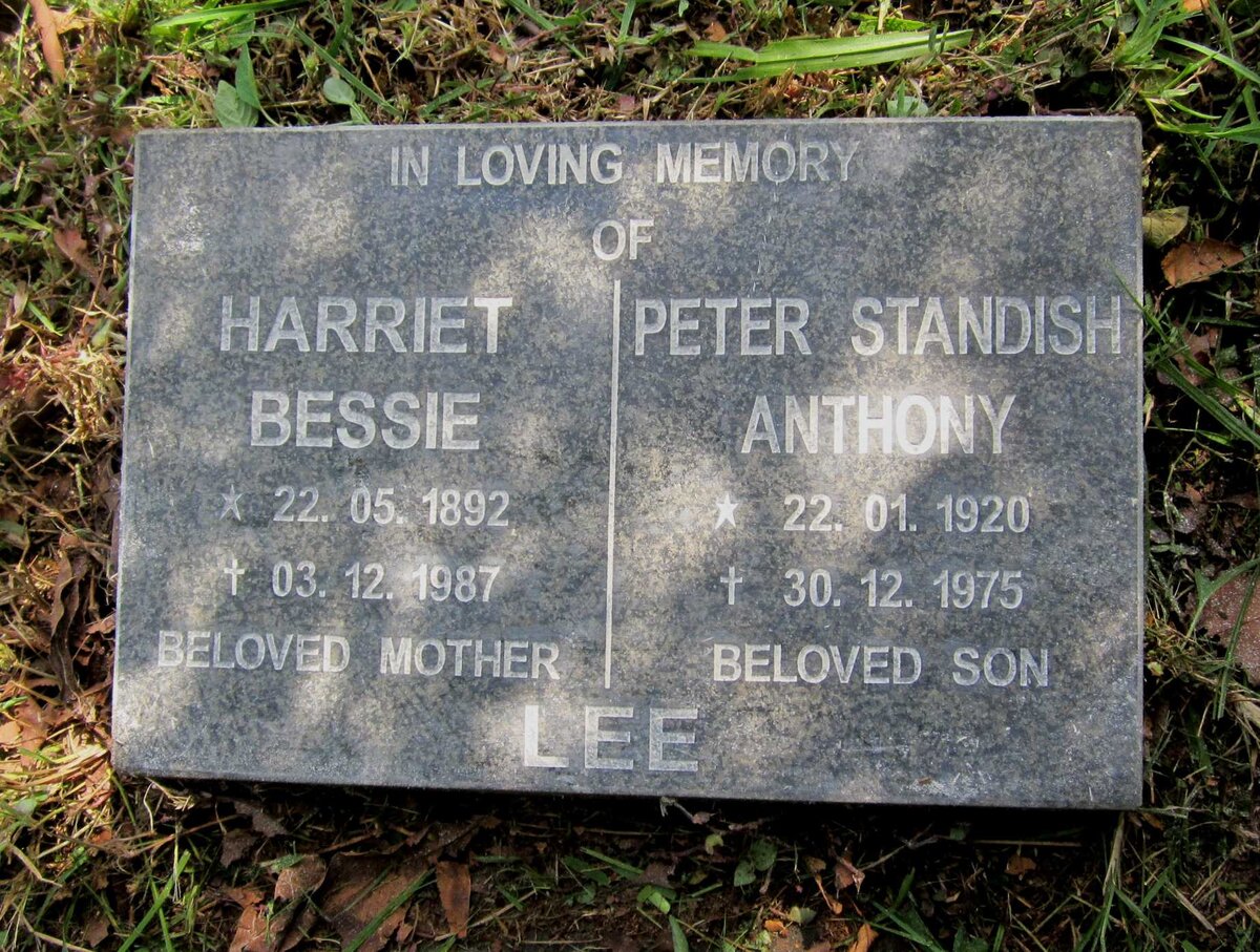 LEE Harriet Bessie 1892-1987 :: LEE Peter Standish Anthony 1920-1975