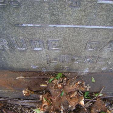 LOCKE Roderick -1946 &amp; Gertrude Catherine -1954