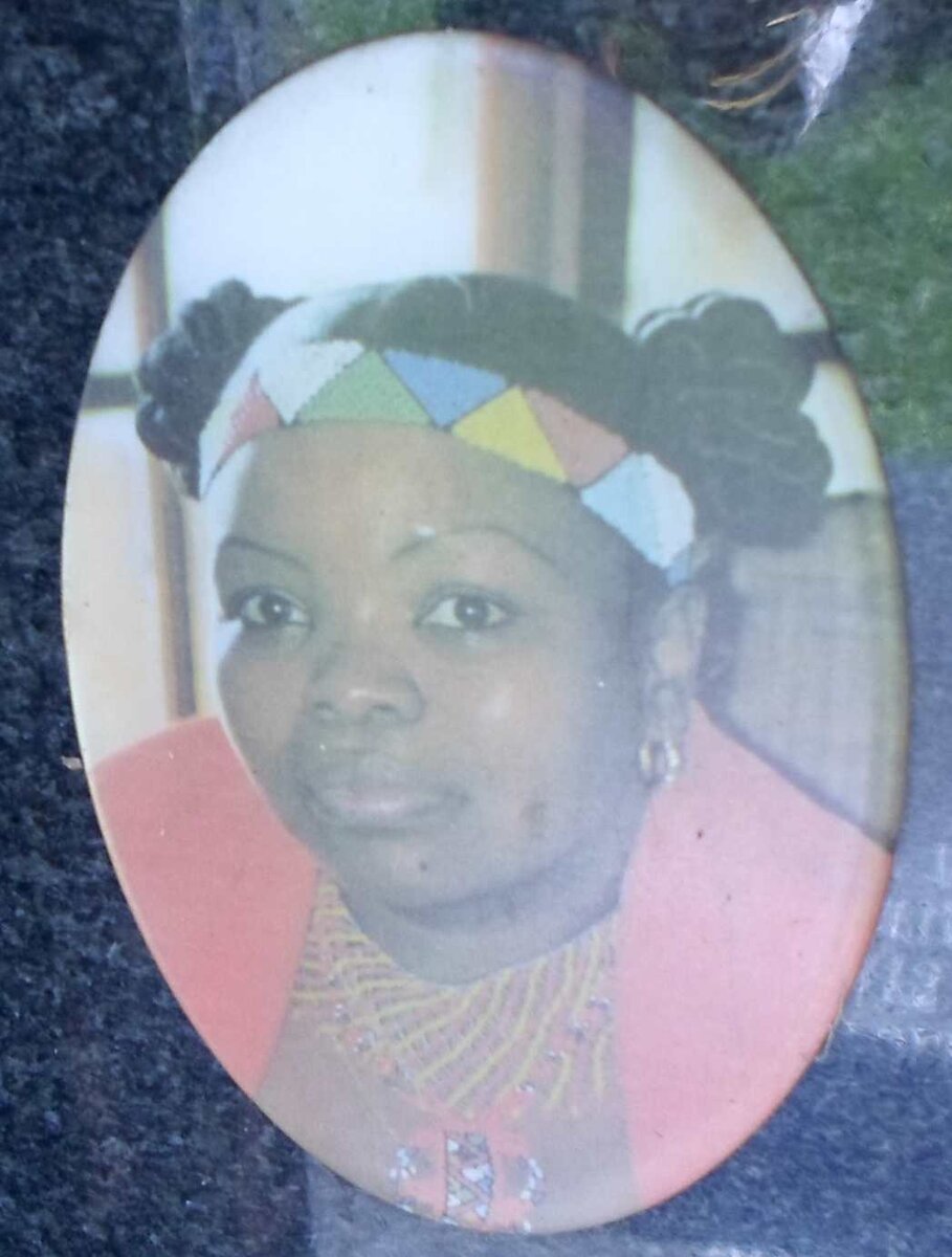 MTETWA Bathabile Rachel 1971-2005 :: MTETWA Ziyanda Nqubeko 2004-2005