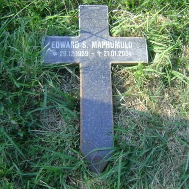 MAPHUMULO Edward S. 1959-2004