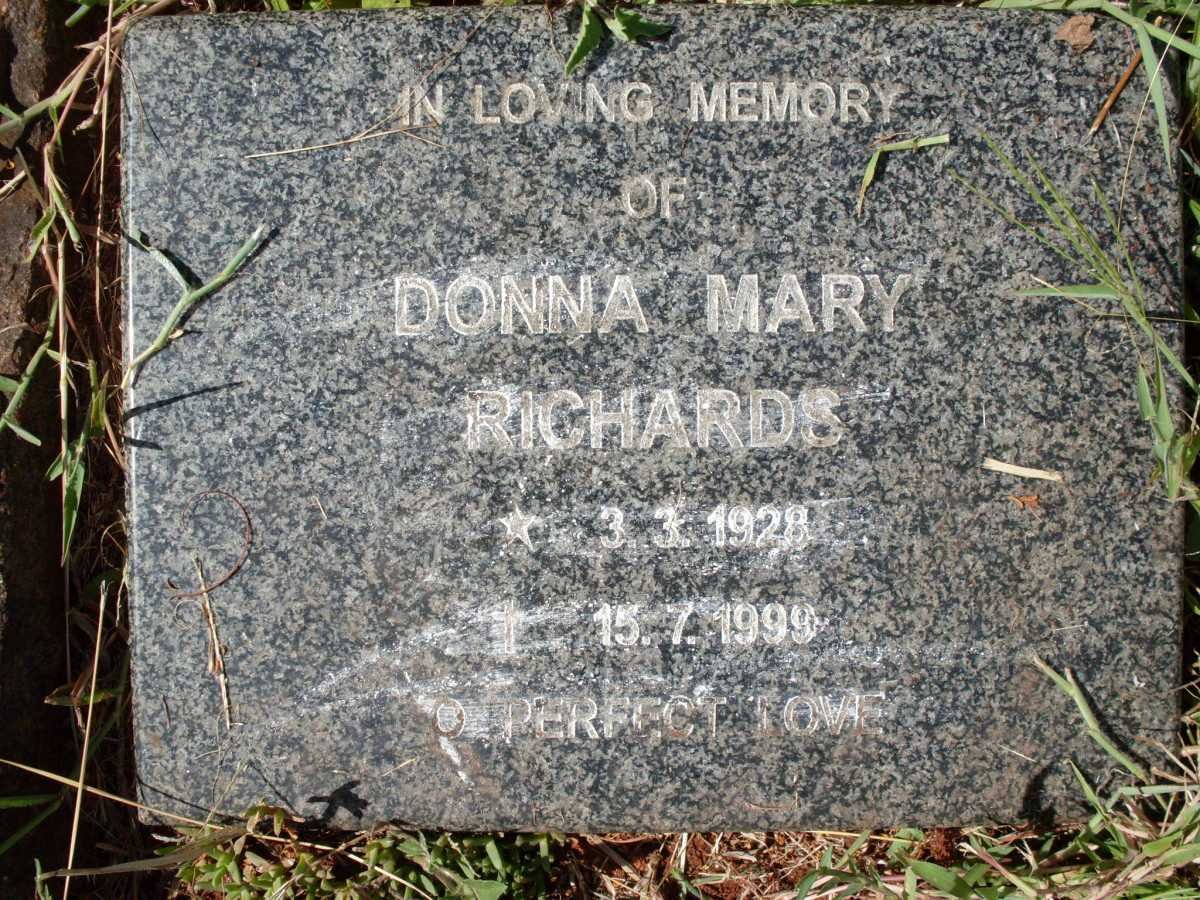 RICHARDS Donna Mary 1928-1999