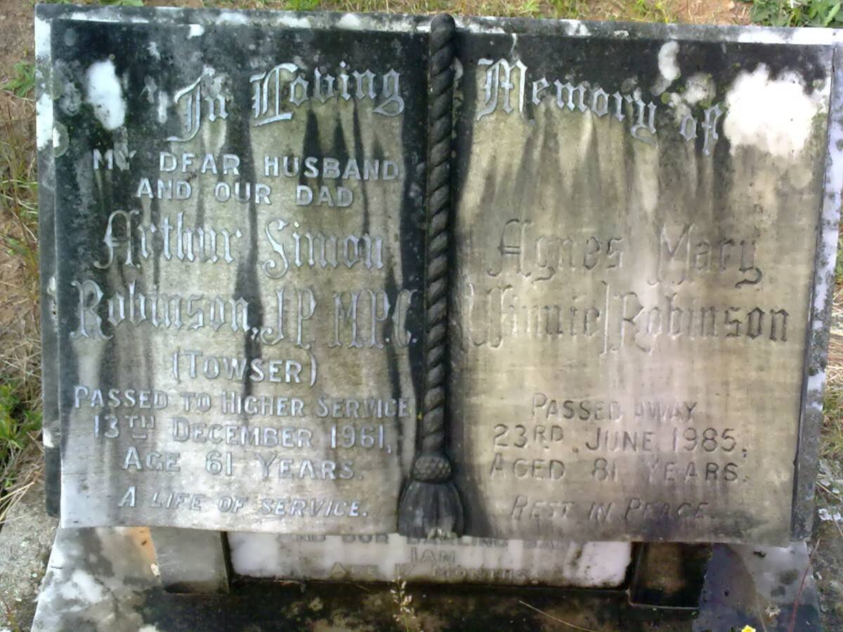ROBINSON Arthur Simon -1961 &amp; Agnes Mary Winnie -1985