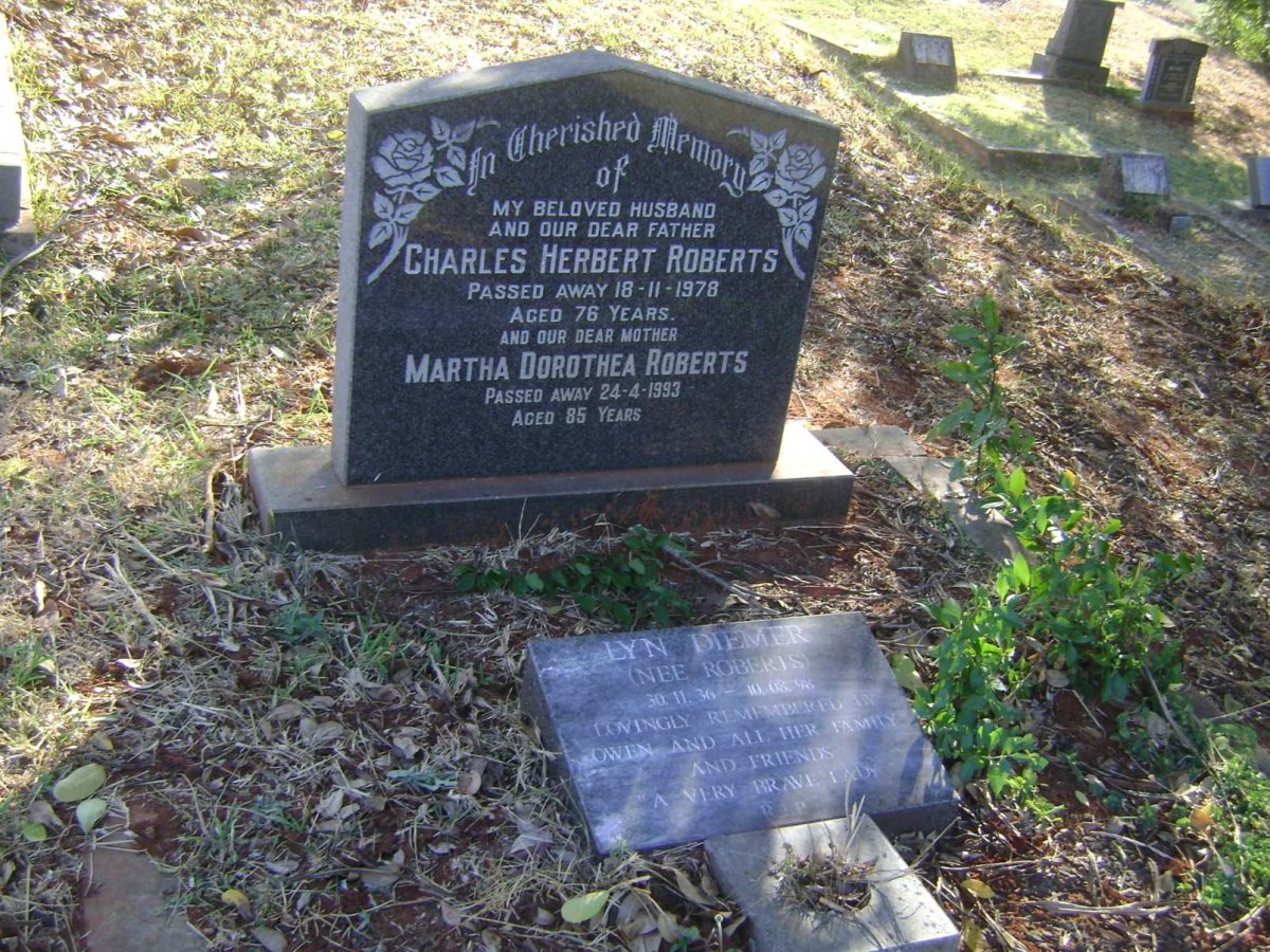 ROBERTS Charles Herbert -1978 &amp; Martha Dorothea -1993 :: DIEMER Lyn nee ROBERTS 1936-1998