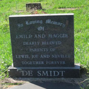 SCHMIDT Emile Joseph, de -1976 &amp; Maggie Gertrude Anne -1961