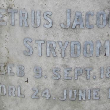STRYDOM Petrus Jacobus 1899-1956 &amp; Magdalena Hendrina 1910-1992