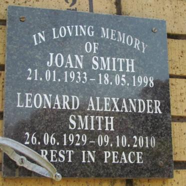 SMITH Leonard Alexander 1929-2010 &amp; Joan 1933-1998