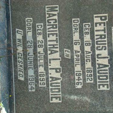 AUDIE Petrus J. 1892-1946 &amp; Magrietha L.P. 1899-1964