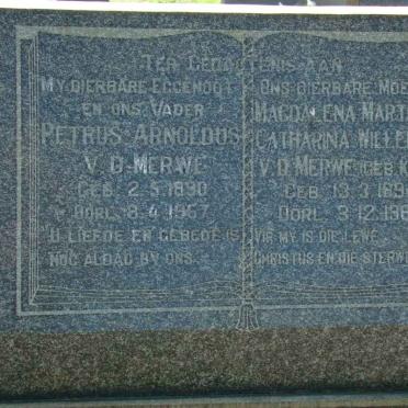 MERWE Petrus Arnoldus, van der 1890-1957 &amp; Magdalena Marthina Catharina Willemina KEMP 1894-1965