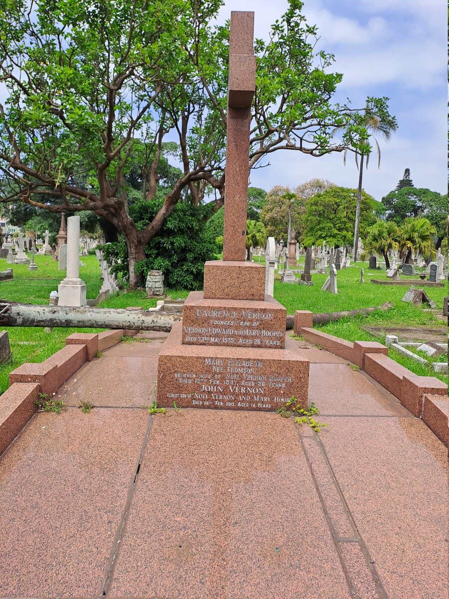 HOOPER :: BROWN :: THOMSON _1