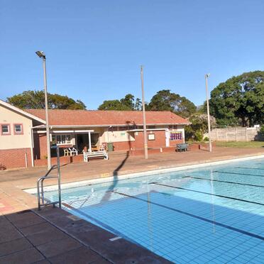Kwazulu-Natal, DURBAN, Durban North, Queens Park Swimming Club, Memorials